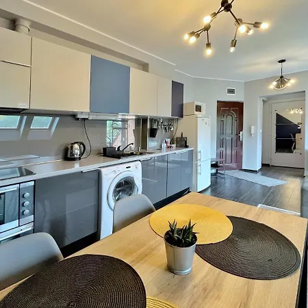 Hetvezer Penthouse Apartment *