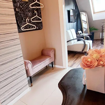 Апартаменты Hetvezer Penthouse